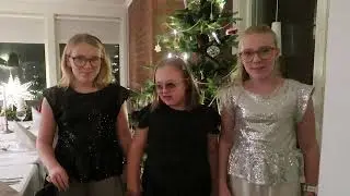 Adelina & kompisar visar hur de tecknar Gott nytt &aring;r ✨ #teckensomst&ouml;d #takk 