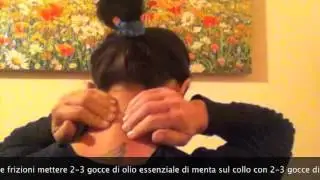 Automassaggio della zona cervicale