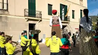 Ballada gegants de Sant Climent de Llobregat amb la Xaranga Band tocats de Reus. (21/11/21)