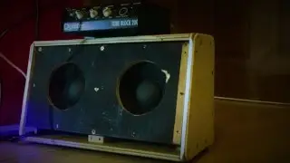 Celestion 2x8 Cab Demo. Do Not Buy a Guitar Cab from this Guy!