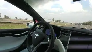 Tesla Model X en Autopilot en M&eacute;xico