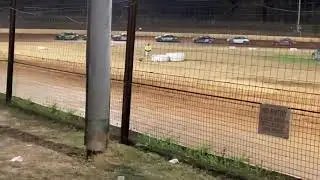 A main restart 3 Bundi speedway modified sedans Tim weir - clarkos performance