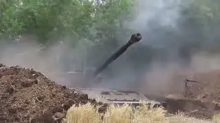 Plump fire from 122 mm self -propelled installations 2C1 