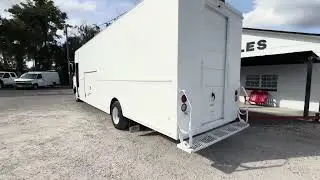 2017 FREIGHTLINER MT55 For Sale
