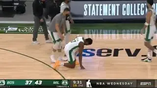Semi Ojeleye in tears after horrible injury by Jrue Holiday with nasty screen