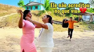 filha ARROGANTE agrid3 a própria MÃE por q ela não deu dinheiro pra ela ir pra farra! Veja 