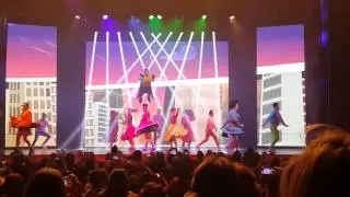 Topa en el teatro.. super topa