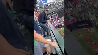 Clever fan uses string and cup to snag home run baseball