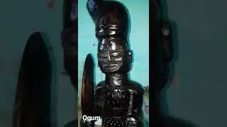 imagem orix&aacute; ogum , em madeira de op&aacute;oka...