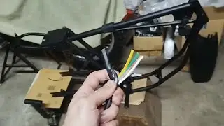 Muy fácil instalación moto clásica. Instalo la Puch MC50.