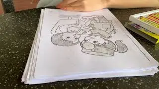 Color the picture of a nurse examining a patient. | have good day