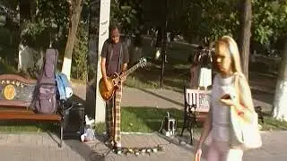 Yerevan blues at the French square