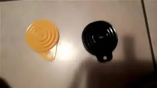 Collapsible silicone funnels