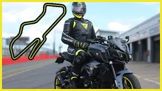 Growing my confidence on the Mt10 at Donnington Park with Leon Haslam
