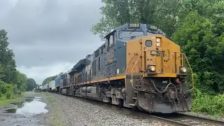 CSX AC/DC duo lead a fast 34 car intermodal train