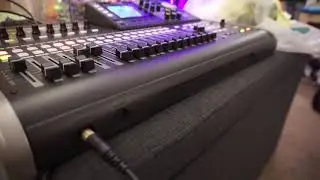 Using 2 analog mono delays to get stereo from a synth
