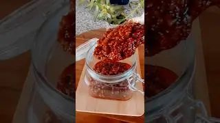 homemade Schezwan sauce#schezwanchutney#schezwansauce#chilioil#garlicchilisauce#indochinese#shorts