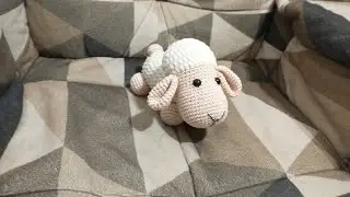 Ovelha em crochê - amigurumi