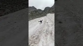 snow slide at hampta pass