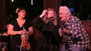 Krause Family Band-Faithless Love (J.D. Souther cover) live in Lake Mills, WI 11-22-25