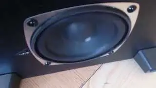 Creative T3300 Bass Test (Nagrany Sony Xperia Z)