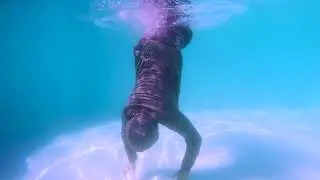 #denim #jeans#wet  🧼 👖 👟 Fun with Supra Vaider  into Pool