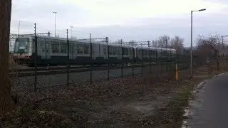 RET Metro Dubbele Type B Rangeert (en koppelt) met de cabineloze kop op remise Waalhaven