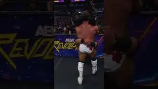 MJF с работающим копром на стальном стуле во время AEW Revolution!