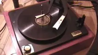 Glaser- Steers- Andrews Sisters sing 