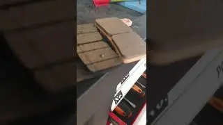 Replacement of brake pads versys 1000 בעיברית