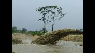 LD4500 pumping sand at site --Leader Dredger