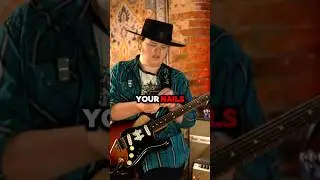 Техника скольжения SRV &laquo;гвоздь&raquo; (урок 22 секунды) #шорты