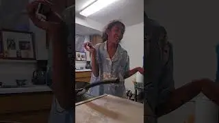 Ailani how do you makes a grill cheese??