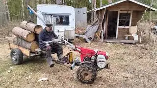 Couple firewood for sauna with Mitsubishi / Muutama saunapuu Mitsulla
