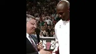 Difference Between Michael Jordan & Wilt Chamberlain