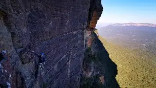 Multi-pitch rock climbing in the blue mountains 
