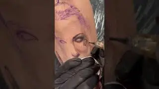 Process Portrait 3rl technique 5.5v. #3rl #graphictattoo #realismtattoo #portraittattoo
