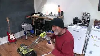AH 2023 S4E2 - Ryobi 33 см газонокосилка с креплением ручки