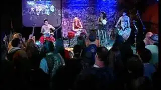 Raquy and the Cavemen - 