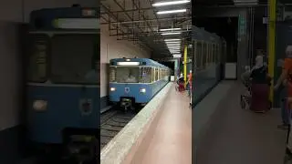 Ein A-Wagen (P6) der U-Bahn M&uuml;nchen f&auml;hrt als U6 nach Garching FOZ an der Implerstra&szlig;e ein