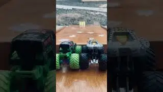 #gravediggermonstertruck vs #maxd  #monsterjamworldfinals #monstertruck