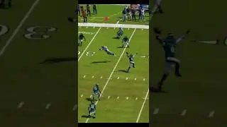 LINEBACKER INSANE ONE HANDED INTERCEPTION🔥 #shorts #football