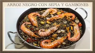 ARROZ NEGRO con SEPIA y GAMBONES 🍚  ⚫ 🦐 🍤 🦑  Receta de paella de arroz negro como hacer paella negra
