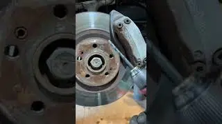 Wie man eine durchgedrehte Imbusschraube &ouml;ffnet 👌🏼#diy #reparatur #garage #schrauber #tipps #trick