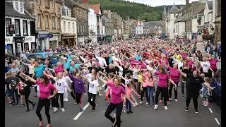 InChorus - Dancing In The Street (featuring giant Peebles Flash Mob)
