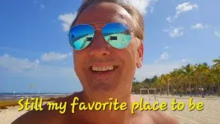 The beach in Playa Del Carmen & ants in my pants