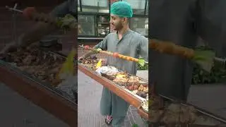 famous platerr in multan shahi darbar multan #afghanifoods #multanfood #foodlover #foryou