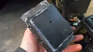 Montage des pièces de planche de bord en carbone, du bac batterie et bouchage du toit  + surprise.E6