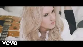 Jannike - In Your Head (Official Music Video)