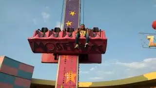 metro walk adventure island delhi